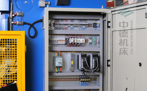 ZDPK-8025采用法國進口施耐德元氣件,穩(wěn)定耐用壽命長.jpg ZDPK-8025采用法國進口施耐德元氣件,穩(wěn)定耐用壽命長.jpg